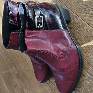 Size 38 Reiker Two Toned Leather Ankle Boot Cool Weather Lined